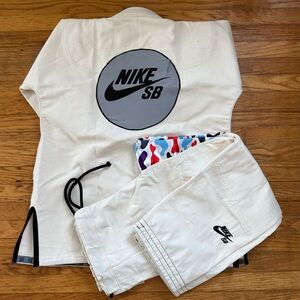 New Nike SB X Albino & Preto BJJ Jujitsu Gi Size A1